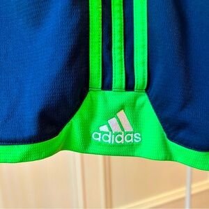 adidas navy & green boys’ track shorts size Medium (10/12)